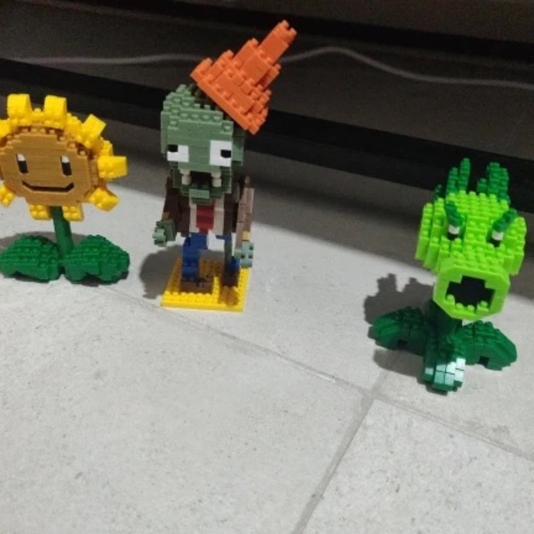 พืช VS ซอมบี้บล็อกการ์ตูนขนาดเ - Kids Zombie Toys บทวิจารณ์และราคา